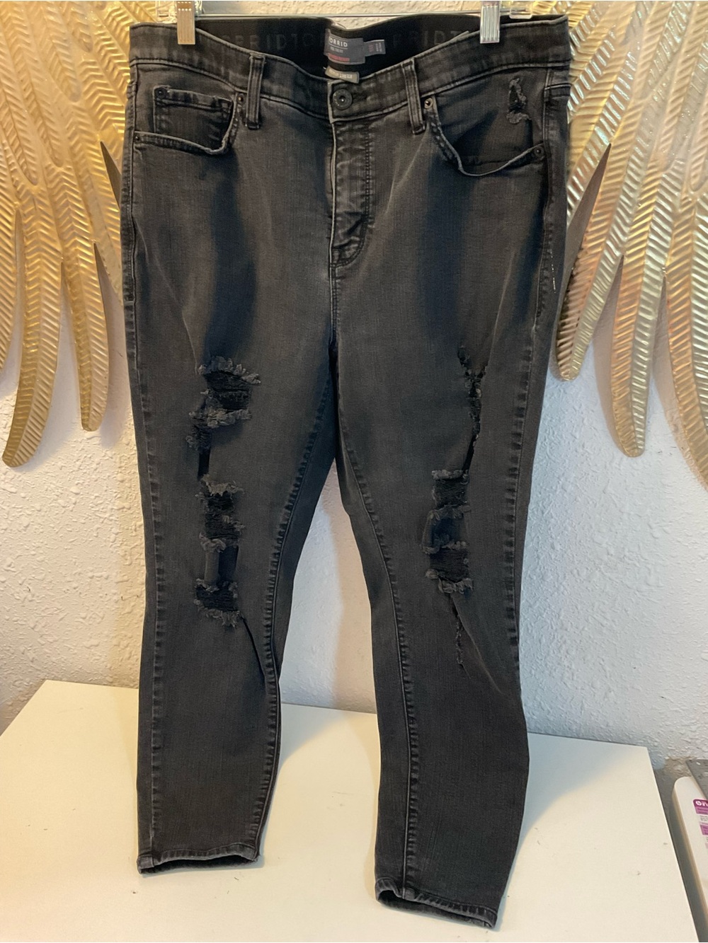 Torrid Sky High Skinny Jeans Plus Size 16R Black Distressed High-Rise